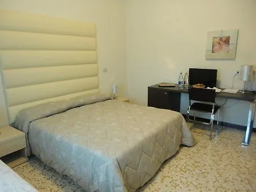 Hotel Silvano Diano Marina