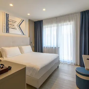 Hotel & Sasso, Diano Marina